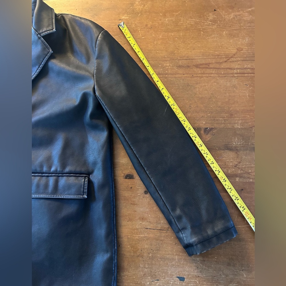 Urban Outfitters vegan leather overcoat w quilted lining. Excellent condition. - Picture 14 of 14